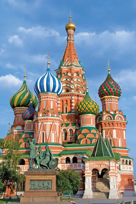 Moscow Buildings, Saint Basil's Cathedral, Kremlin Palace, Power And Authority, Moscow Art, St Basils Cathedral, Moscow Kremlin, Red Brick Walls, St Basil's