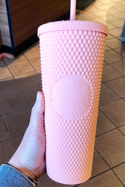 Starbucks Released a Reusable Matte Pink Studded Cold Cup Pink Studded Starbucks Cup, Pink Rhinestone Starbucks Cup, Pretty Starbucks Cups, Pink Starbucks Tumbler, Starbucks Pink Cup, Starbucks Cups Aesthetic, Preppy Starbucks Cups, Starbucks Cups Pink, Cute Starbucks Cups