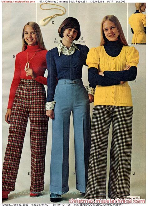 1973 JCPenney Christmas Book, Page 251 - Catalogs & Wishbooks 80's Outfit, 1970s Outfits, Fashion Eras, 70s Outfit, 70s Inspired Outfits, 70s Women Fashion, Style Année 60, Superstar Barbie, Style Année 70