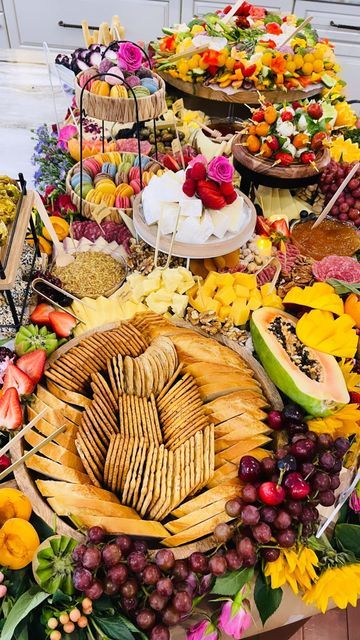 Ariel | Olive & Meadow LLC on Instagram: "Love a good kitchen island grazing table ✨" Grazing Island Ideas, Grazing Table Kitchen Island, Kitchen Island Grazing Table, Island Theme Dessert Table, Kitchen Island Charcuterie Board, Kitchen Island Food Display Party, Island Charcuterie Board, Board Recipes, Food Boards