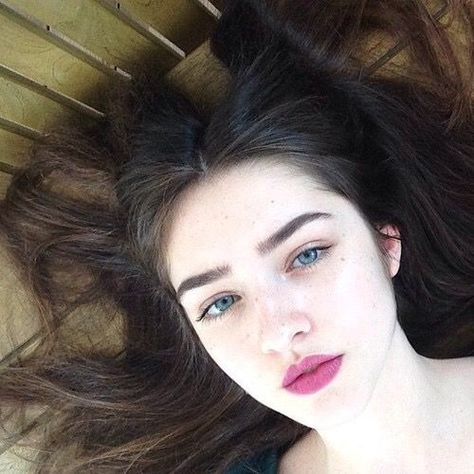 Pin by Karen Ramos on Rostros | Black hair white skin, Hair pale skin, Black hair pale skin Pale Skin Black Hair, Pale Black Hair, White Skin Girl, Black Hair White Skin, Pale Skin Girls, Beautiful Pale Skin, Dark Hair Pale Skin, Pale Skin Beauty, Black Hair Pale Skin