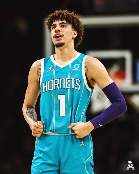 LaMelo LaFrance Ball is an American professional basketball player for the Charlotte Hornets of the National Basketball Association. He was selected by the Hornets with the third overall pick of the 2020 NBA draft. Lamelo Ball Wallpaper, Basketball Store, Liangelo Ball, Basketball Motivation, Ball Wallpaper, Basketball Cake, Basketball Highlights, Full Hd 4k, Basketball Videos