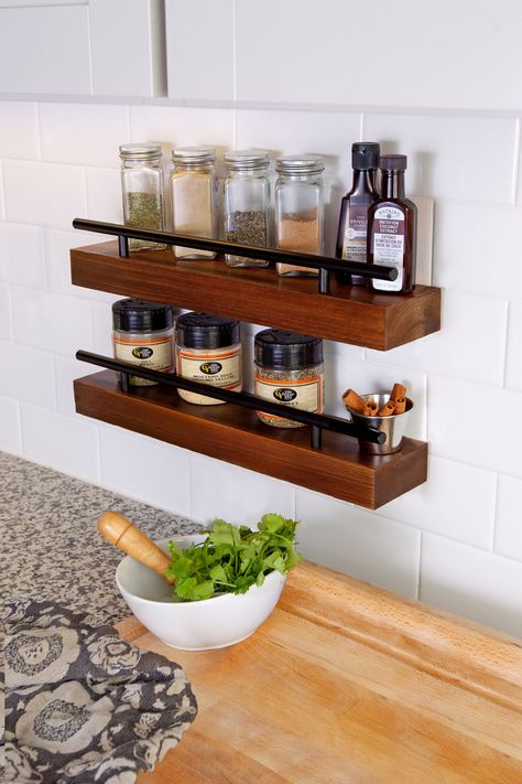 Kitchen Spice Shelves, Wooden Kitchen Organizer, Wooden Spice Rack Ideas, Kitchen Shelving Ideas Wall Shelves, Floating Shelf In Kitchen, Small Kitchen Shelving Ideas, Crockery Shelf, Spice Rack Ideas, Kitchen Wall Rack