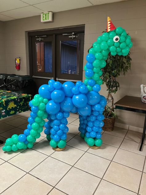 Balloon Dinosaur Diy, Dinosaur Party Balloon Arch, Dinosaur Garland Balloon, Dinosaur Birthday Party Balloon Arch, Dino Balloon Decorations, Dino Balloon Arch, Dinosaur Birthday Balloons, Dinosaur Balloon Animal, Dinosaur Balloon Decorations