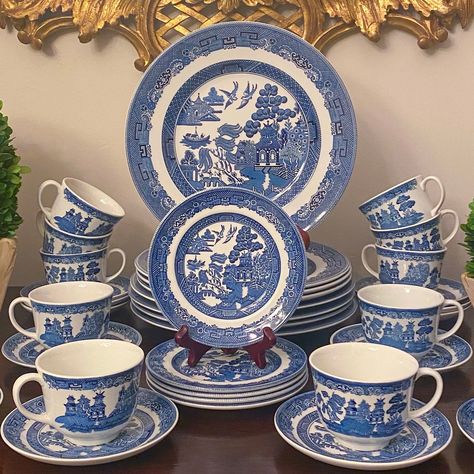 Johnson Bros Blue Willow Dinner Plates, Bread and Butter Plates, Cups and Saucers by MelissaEstateTreasur on Etsy Blue Willow Tablescapes, Blue Willow Decor, Blue Willow China Pattern, Willow Tea, Antique Blue Willow, Jimmy Stewart, Blue Willow China, Blue Things, English Cottage Style