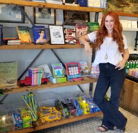 These Women Opened Bookstores, Even When Friends & Family Said It Was a Bad Idea Women-Owned Bookstores Find Success and Challenges Bookshop Café, Bookstore Design, Feminist Books, Indie Bookstore, Bookstore Cafe, Book Bar, Book Cafe, How To Order Coffee, Bad Idea