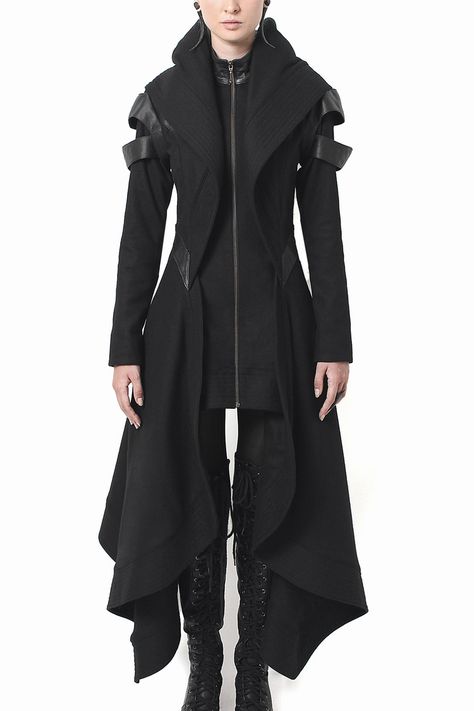 Mode Steampunk, Hooded Wool Coat, Mode Costume, Langer Mantel, Women Overcoat, Black Clothing, Futuristic Fashion, Black Women Fashion, Mode Inspo