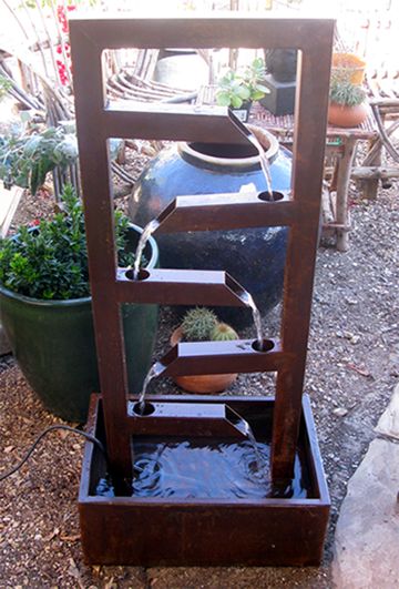 Metalwork fountains RUNNING WATER CAN HAVE GREAT CALMING EFFECTS L'eau qui coule peut avoir un très grand pouvoir calmant Metal Welding, Welded Art, Air Mancur, Welding Crafts, Hemma Diy, Diy Welding, Welding Art Projects, Woodland Garden, घर की सजावट