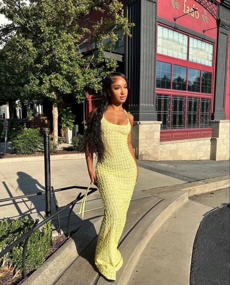 Outfit Ideas Summer Black Women, Summer Outfits Black Women, Tiktok Whisper, Mode Poses, Jamaica Outfits, Sundress Outfit, Cute Vacation Outfits, Summer Black Dress, Aesthetic Tiktok