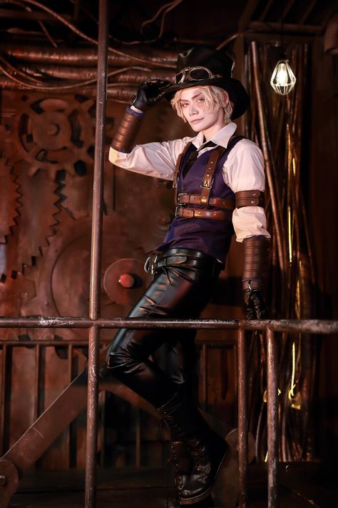 Sabo One Piece Cosplay Sabo One Piece, Cosplay Art, Ace Hood, One Piece Cosplay, Male Cosplay, One Piece Fanart, Amazing Cosplay, Anime Costumes, Cute Cosplay