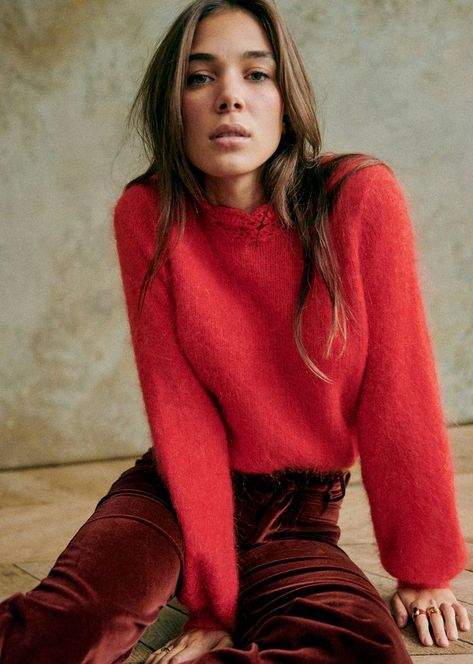 Dressy Outfits, Muted Red Outfit, Sezane Knitwear, Red Turtleneck Outfit, Burgundy Outfit, Red Turtleneck Sweater, Dressy Casual Outfits, Red Turtleneck, Modieuze Outfits