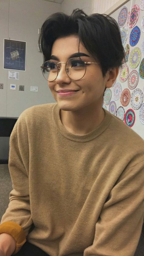 Find Your Next Queer-Approved Haircut Through This Simple #TagYourself Meme of the Google Image Results for “Lesbian Haircut” | Her Campus Round Drawing, Lesbian Haircut, Glasses Aesthetic, Androgynous Hair, Tomboy Hairstyles, Fesyen Rambut, Girls Short Haircuts, Latest Short Haircuts, Shot Hair Styles