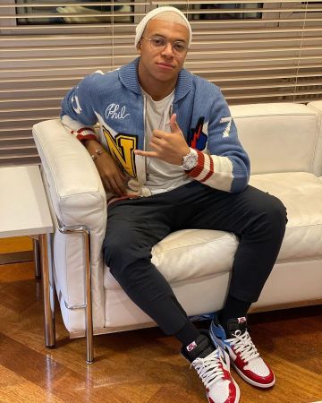 Fearless Jordan 1, Kilian Mbappe, Mbappe Kylian, Jordan 1 Outfit Men, Air Jordan 1 Fearless, K Mbappe, Jordan 1 Fearless, Mbappe Psg, Jordan 1 Outfit