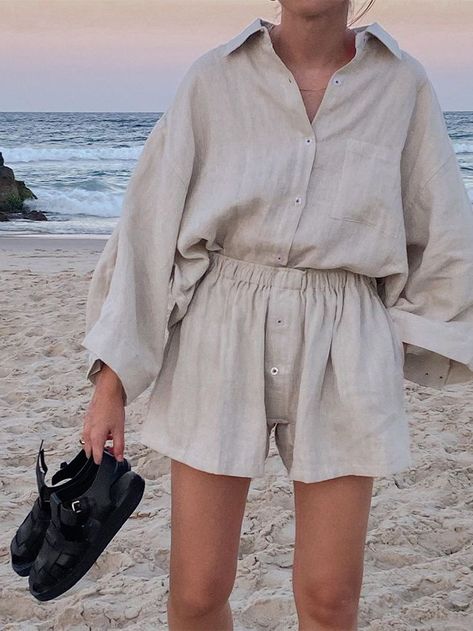 Stile Olivia Palermo, Bohemian Shorts, Retro Fashion Women, 여름 스타일, Fashion Shorts, Women's Suit, Hijab Casual, Cool Summer Outfits, Look Boho