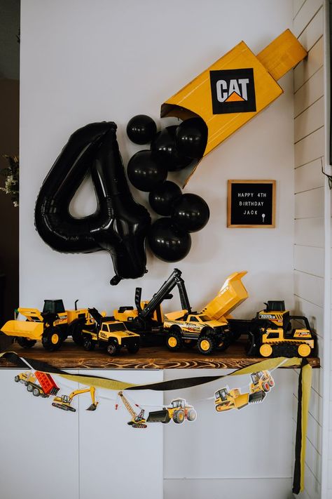 Need some ideas for a construction birthday party? Check out my son's 4th party! Im Digging Being 4 Party, Birthday Party 4 Boy, 4 Year Boy Birthday Party Ideas, Construction 4th Birthday Party, 4th Boy Birthday Ideas, Tonka Birthday Party, 4th Birthday Theme Boy, Boys 4th Birthday Themes, Four Birthday Party Ideas Boy