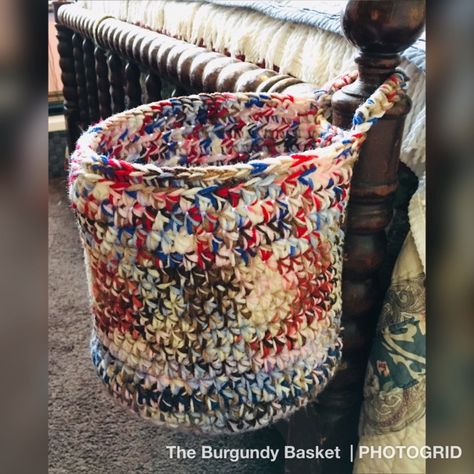 Amigurumi Patterns, Burgundy Basket, Crochet Basket Tutorial, Scrap Yarn Crochet, Basket Tutorial, Yarn Basket, Basket Hanging, Crochet Basket Pattern Free, Crochet Leg Warmers
