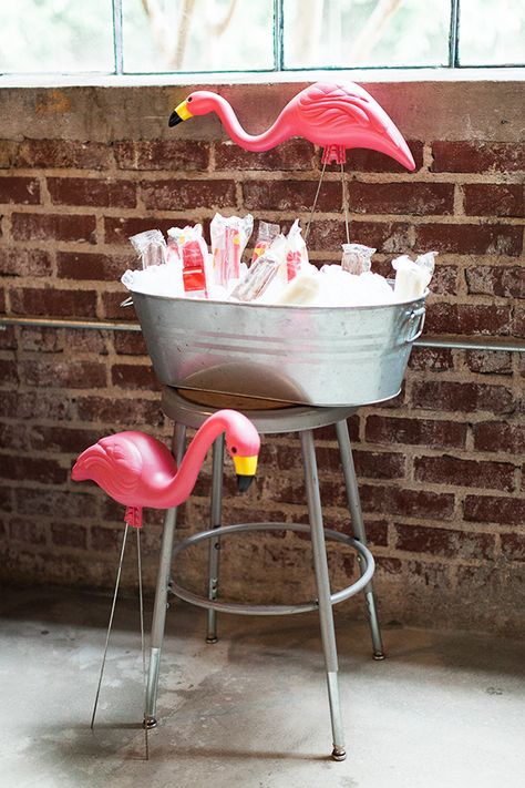 Flamingo Guardians over Popsicles:) http://inhonorofdesign.com/2014/08/search-for-your-awesome-tropical-getaway-party/ Tropisk Fest, Margaritaville Party, Flamingle Party, Flamingo Pool Parties, Hawaian Party, Spring Break Party, Pink Flamingo Party, Flamingo Birthday Party, Flamingo Theme