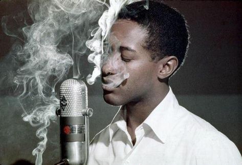 Sam Cooke smoking in the studio, 1963 Billy Gibbons, Sam Cooke, Jerry Lee Lewis, Van Morrison, Paul Simon, Soul Singers, Jeff Beck, Fidel Castro, Vintage Microphone