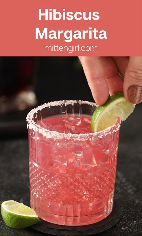 Margaritas, Pitcher Margarita Recipe, Hibiscus Margarita, Hibiscus Cocktail, Tequila Mixed Drinks, Hibiscus Drink, Easy Mixed Drinks, Easy Summer Drinks, Strawberry Simple Syrup