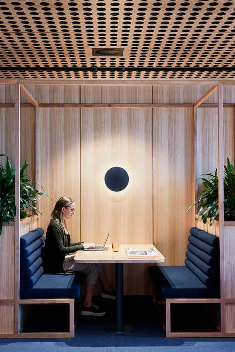 QIC Melbourne by Unispace | Australian Interior Design Awards Check In Desk Design, Office Booth Seating, Restaurant Booth Design, Japandi Office Design, Study Nooks, Office Booth, Bar Concept, Restaurant Booth, Australian Interior