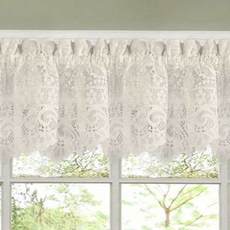 French Country Kitchens, Valances For Living Room, Lace Valances, Cocina Shabby Chic, Kitchen Window Curtains, Tuscan Kitchen, Kitchen Valances, Old World Style, Lace Curtains