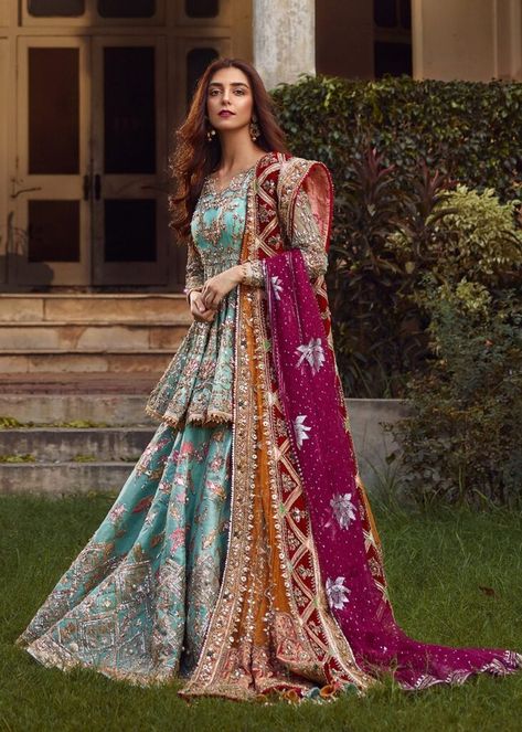 Pakistani Bridal Couture, Orang India, Pengantin India, Mehndi Dress, Shadi Dresses, Desi Wedding Dresses, Gaun Fashion, Bridal Dresses Pakistan, Outfits Dress