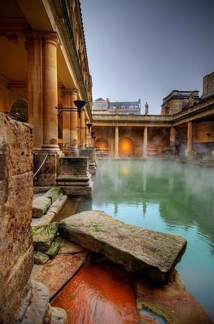 Roman baths in Bath, England by Peer Into The Past, via Flickr Roman Bath England, Bath England Photography, Roman Baths England, Bath Uk Photography, Bath Uk Aesthetic, Roman Baths Bath, Roman Bath House, Southern England, England Trip