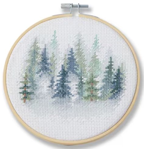 Cross Stitch Patterns Trees, Cross Stitch Gift Ideas Projects, Winter Cross Stitch Patterns, Crochet Ideas Easy, Cross Stitch Gifts Ideas, Bullion Embroidery, Cross Christmas Tree, Funny Cross Stitch, Wedding Cross Stitch