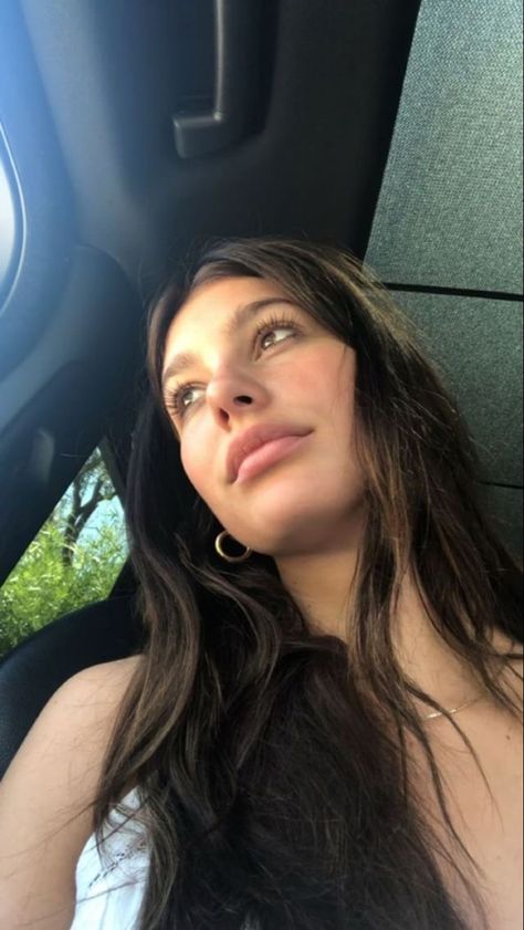 Dark Hair, Camila Morrone, Angel Aesthetic, Cindy Kimberly, Girls World, Book Girl, Star Girl, Beautiful Love, Girl Icons