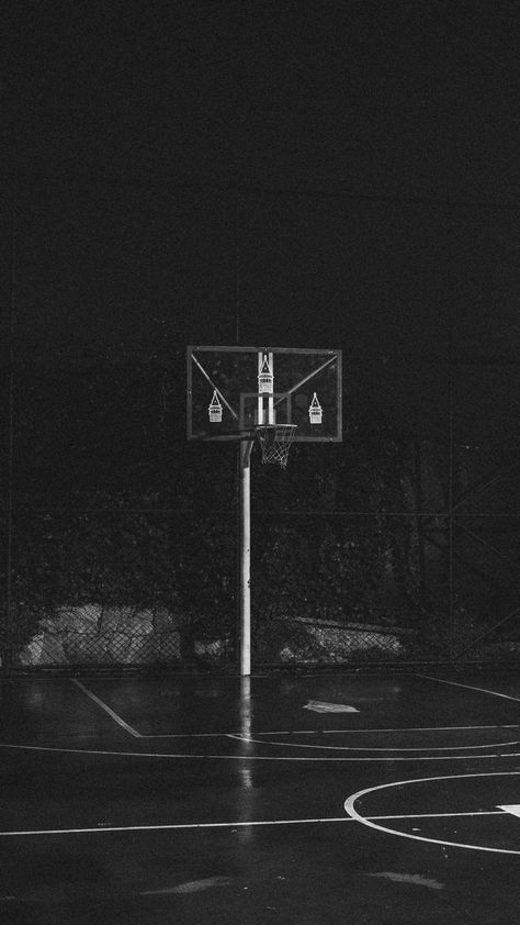 Black and White photograph. Black And White Aesthetic Basketball, Basketball Aesthetic Wallpaper Black, Black And White Basketball Wallpaper, Black And White Basketball Aesthetic, Black Wallpaper Basketball, Black Basketball Wallpaper, Basketball Aesthetics, Jordan Pictures, Michael Jordan Pictures