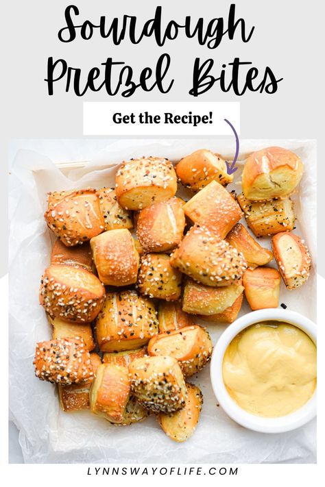 Essen, Sourdough Starter Pretzel Bites, Sourdough Discard Pretzels Bites, Sourdough Starter Discard Pretzels, Sourdough Pretzel Bites Recipe, Pretzel Bites Sourdough, Sourdough Super Bowl Snacks, Homemade Sourdough Pretzels, Sourdough Taco Shells