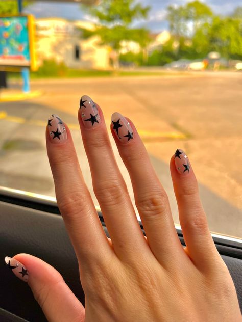 Get Nail Designs Short, Medium Length Star Nails, White Star Almond Nails, Aesthetic Nails Almond Short, Short Aesthetic Almond Nails, Sparkly Nails With Stars, Nails Acrylic Almond Stars, Nails For Christians, Oval Nails Star Design