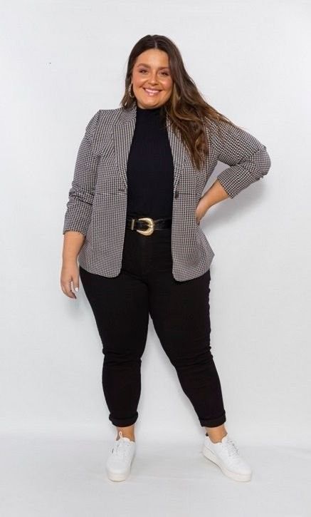 Look inverno plus plus size clothing fall 2023 y2k outfits street styles plus size plus size italian clothing plus size baddie plus size mommy and me dresses plus size outfits valentines day quiet luxury fashion summer plus size catherines plus clothing #plussize #inverno Dark Feminine Fashion, Office Outfits Women Plus Size, Plus Size Business Attire, Casual Plus Size Outfits, Fall Business Casual Outfits, Curvy Casual Outfits, Fashion Trends 2024, Professional Outfits Women, Plus Size Fall Fashion