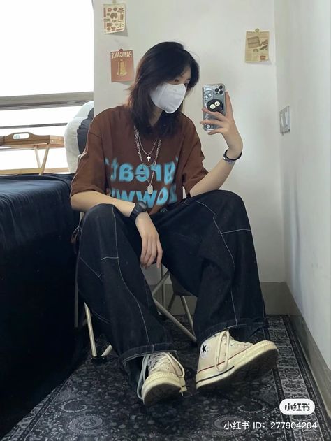 Masc Korean Girl, Tomboy Girly Outfits Style, Korean Girl Tomboy, Chinese Tomboy Outfits, Masc Asian Girl, Tomboy Korean Girl, Tomboy Core, Masculine Outfits For Women Casual, Casual Masc Outfits