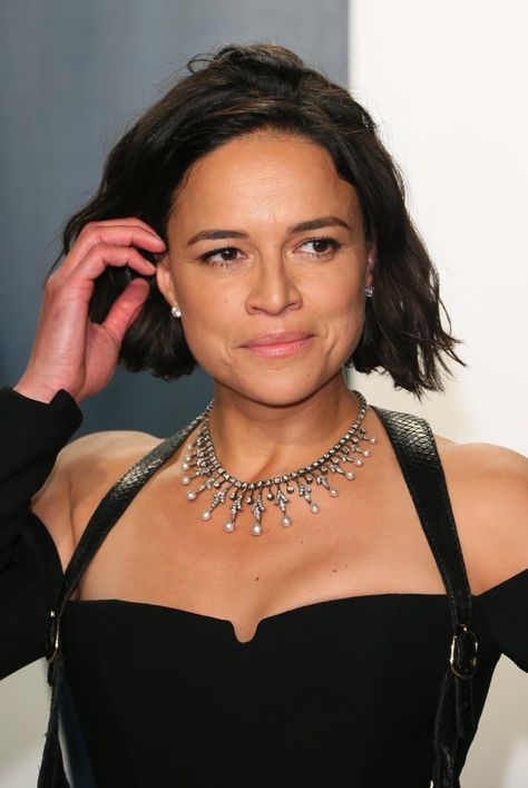 Michelle Rodriguez at the Vanity Fair Oscars Afterparty 2020 Michelle Rodriguez, Michelle Rodriguez Aesthetic, Michel Rodriguez, Michele Rodriguez, Dom And Letty, Dresses For Apple Shape, Fast Furious, Beauty Face Women, Milla Jovovich