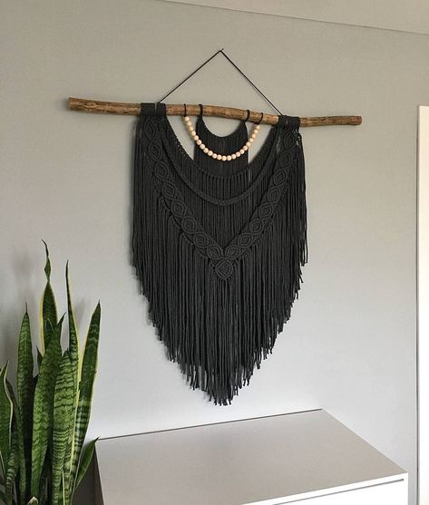 Manly Macrame Wall Hanging, Boho Wall Hanging Decor, Macrame Wall Hanging Black, Dark Macrame Wall Hanging, Black Boho Decor Bedroom, Black And White Macrame Wall Hanging, Black Bohemian Bedroom, Hanging Tapestry Ideas, Dark Macrame