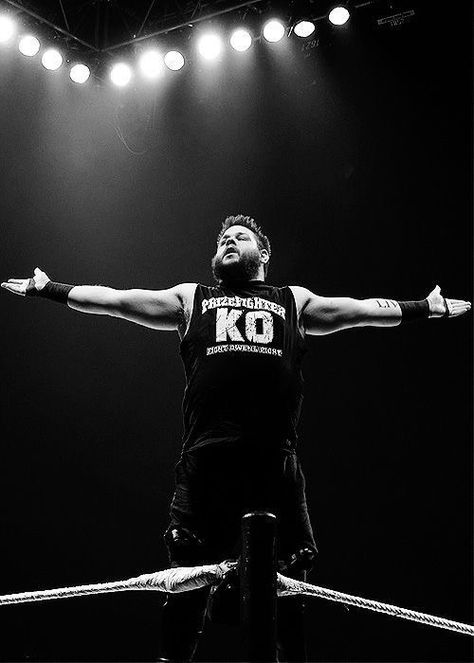 #kevinowens #wwe Wwe Gifs, Wrestling Pics, Bacon Cauliflower, Wrestling Posters, Young Bucks, Wrestling Stars, Finn Balor, Kevin Owens, Wwe Wallpapers