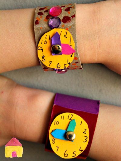 Cardboard Tube Watch Craft  Learn to tell time with this cute cardboard tube craft. Kids will love wearing their homemade watch.  The post Cardboard Tube Watch Craft was featured on Fun Family Crafts. Tell The Time Clock, Watch Craft, Clock Craft, Maths Activities, Teaching Time, Math Time, Time Clock, Time Activities, Homeschool Math