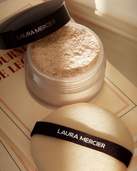 Laura Mercier Translucent Loose Setting Powder: A lightweight, easy-to-apply, loose powder that blends effortlessly to set makeup for up to 12 hours. Laura Mercier Loose Setting Powder, Laura Mercier Powder, Laura Mercier Translucent Powder, Koleksi Makeup, Ideas Maquillaje, Best Mac Lipstick, Brightening Powder, Hacks Makeup, Makeup Christmas