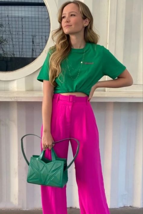 Hot Pink Matching Colors, Hot Pink And Purple Outfit, Fushia Bag Outfit, Fuschia Wide Leg Pants Outfit, Styling Hot Pink Pants, Hot Pink Business Outfit, Fuschia Shoes Outfit, Fuchsia Top Outfit, Hot Pink Color Combinations Outfit