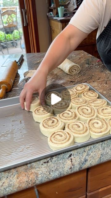 Rachel Ballinger on Instagram: "Cinnamon Rolls! Another classic recipe that will forever remind me of my mom. I remember watching her make dozens and dozens of these sweet rolls. Now it’s my turn. 😊♥️  Mamaw’s Delicious Cinnamon Rolls  Mix and heat: 1 cup milk 3 tablespoons sugar 2 teaspoons salt 4 tablespoons olive oil Heat till skin forms on milk or just before it boils. Then cool till lukewarm.   Mix together in large bowl: 1 cup lukewarm water 1 tablespoon sugar  1 tablespoon yeast   Add the lukewarm milk mixture to the bowl with water and yeast. Add an egg and about 6 cups of flour. Mix and knead to make a soft, elastic dough. Cover and let rise till double about an hour.  Punch down dough and grease bottom and sides of bowl. Cover and let rise again till double, about an hour.  Roll Soft Pastry Dough Recipe, Amish Cinnamon Rolls Recipes, Big Batch Cinnamon Rolls Homemade, Sweet Yeast Recipes, Recipe For Cinnamon Rolls Easy, Stay At Home Chef Cinnamon Rolls, Big Cinnamon Rolls Recipes, Lunch Lady Cinnamon Rolls, Buttermilk Cinnamon Rolls Homemade