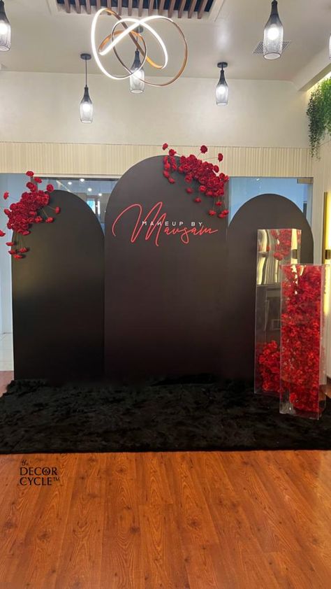 Red Black And White Event Decorations, All Black Party With Red Roses, All Black Backdrop Ideas, Black And Red Flower Wall, Black And Red Backdrop Ideas, Black And Red Engagement Party, Red And Black 60th Birthday Ideas, Red Rose And Black Themed Birthday Party, Black Floral Backdrop