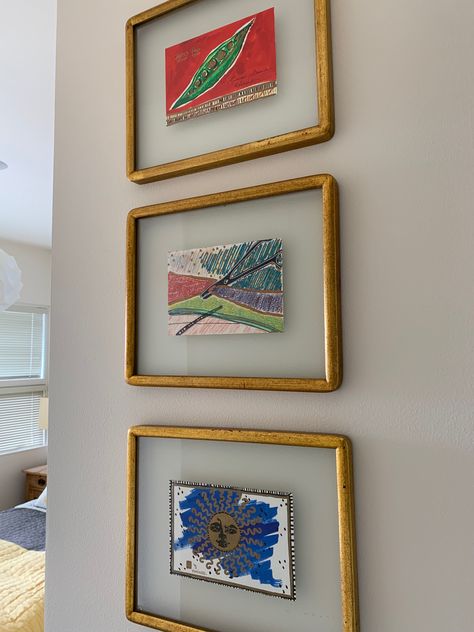 Framed Gallery Wall Art, Hanging Art In Apartment, Wall Art Composition Ideas, Art For Small Wall, Wall Art 4 Frames, Small Art On Wall, Unique Framed Art, Narrow Hallway Picture Wall Ideas, Framed Artwork Ideas
