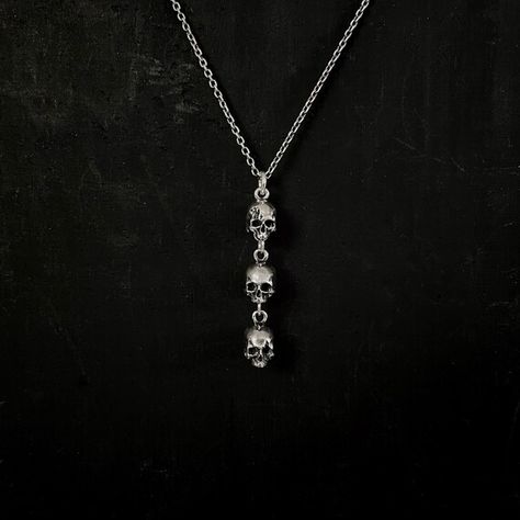 Skulls Stacked, Trio Necklace, Mirror Jewelry, Momento Mori, Y Necklace, Dope Jewelry, Skull Jewelry, Skull Necklace, Skull Pendant