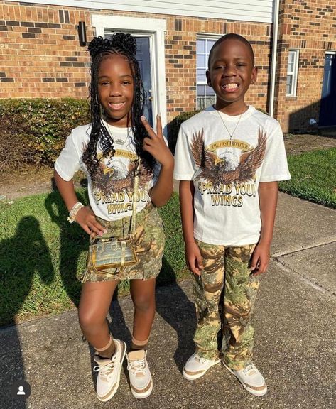 Kid Outfits, Brother Sister Matching Outfits, Crop Tops For Kids, Irish Twins, Matching Sibling Outfits, Black Kids Fashion, Preteen Fashion, Kids Athletic, Sibling Outfits