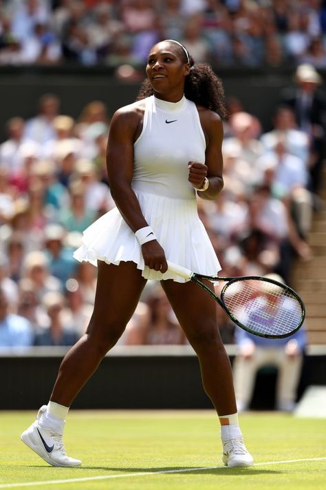 Pantomime, Sports Fashion Aesthetic, Tennis Players Costume, Serena Williams Outfit, Serena Williams Tennis, Tennis Girl, Tennis Game, Tennis Aesthetic, Pro Tennis