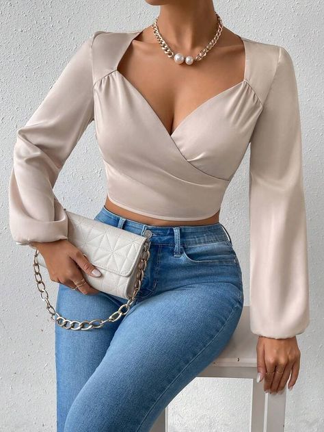 Satin Top Outfit, Satin Shirt Outfit, Satin Top Blouses, Satin Outfit, English Dress, Costura Fashion, Satin Fashion, African Fashion Women Clothing, African Fashion Women
