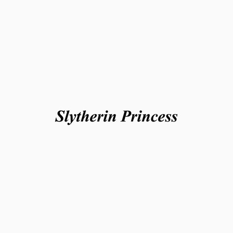 Slytherin Queen Aesthetic, Slytherin Girls Aesthetic, Slytherin Princess Aesthetic, Slytherin Aesthetic Quotes, Slytherin Aesthetic Girl, Daphne Greengrass Aesthetic, Slytherin Girl Aesthetic, Flowers With Faces, Slytherin Queen