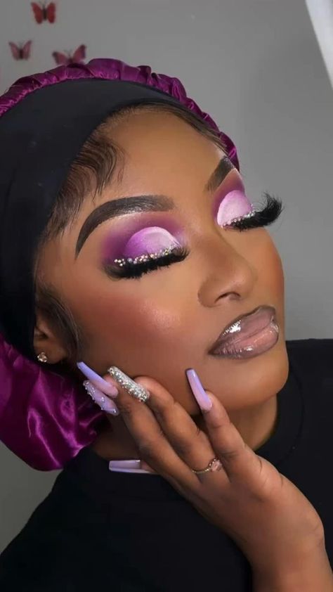 Purple Makeup Looks Black Women, Prom Makeup Inspo, Makeup Looks Black Women, Purple Eyeshadow Looks, Purple Makeup Looks, Tube Map, Birthday Makeup Looks, Gold Makeup Looks, Blue Makeup Looks