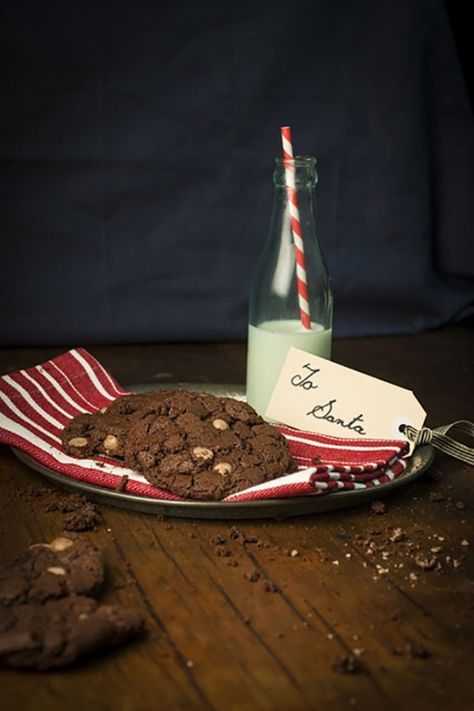 Natal, Yule Food, Milk And Cookies For Santa, Box Brownie, Cookies For Santa, Double Chocolate Cookies, Christmas Shoot, Milk And Cookies, Fabulous Christmas